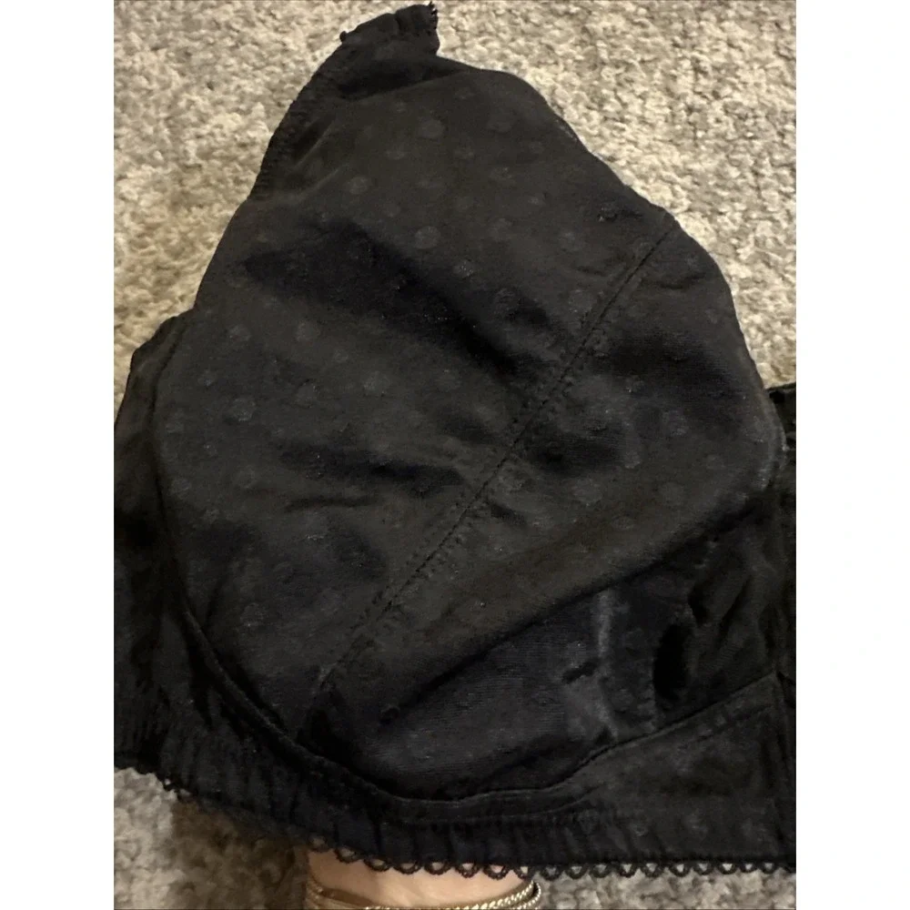 COMFORT CHOICE Women's Black Wireless Bra Size 48 C Lace Detail